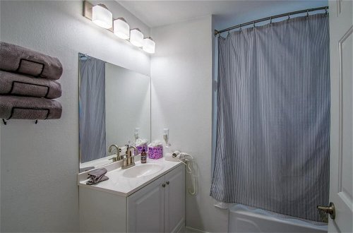 Foto 2 - Perfect Amenities and Perfect Location