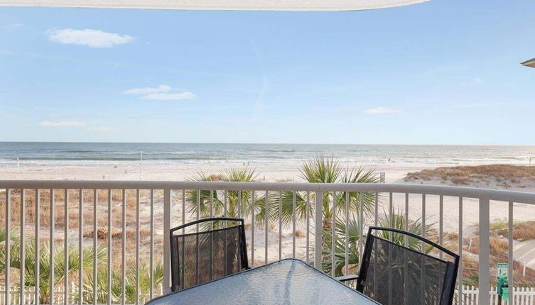 Photo 1 - 2br/2ba Sleeps 8, Beachfront w/ Pool