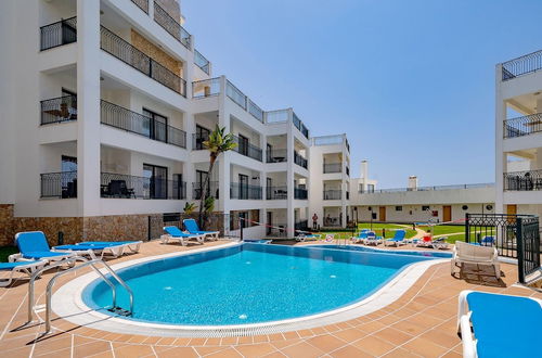 Foto 9 - 1 Bedroom Apartment By Ideal Homes Short Walk From Old Town Albufeira