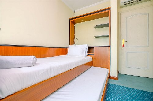 Foto 3 - Spacious And Comfort 2Br With Maid Room At Permata Gandaria Apartment