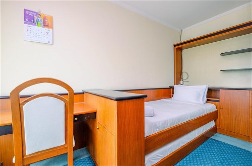 Foto 7 - Spacious And Comfort 2Br With Maid Room At Permata Gandaria Apartment