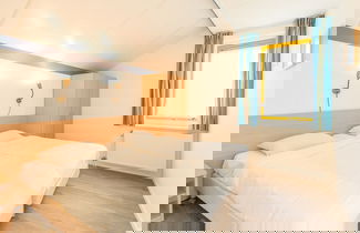 Foto 2 - Comfortable Bungalow With Dishwasher Near the Beach