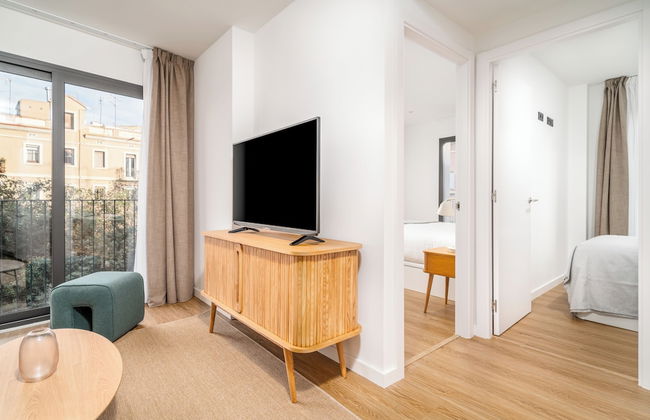 Limehome Barcelona Plaça Pirineus - Photo 34