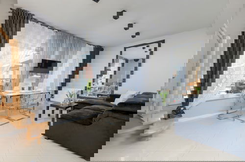 Foto 14 - Two-level Apartment by Renters