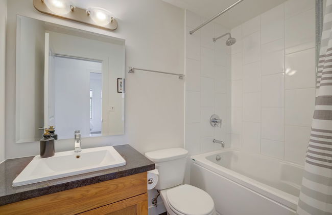 Corner Unit w Large Deck & Amazing View - Foto 26