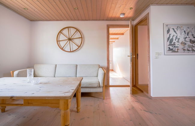 Lovely 4 Bedroom House In Vestmanna - Photo 12