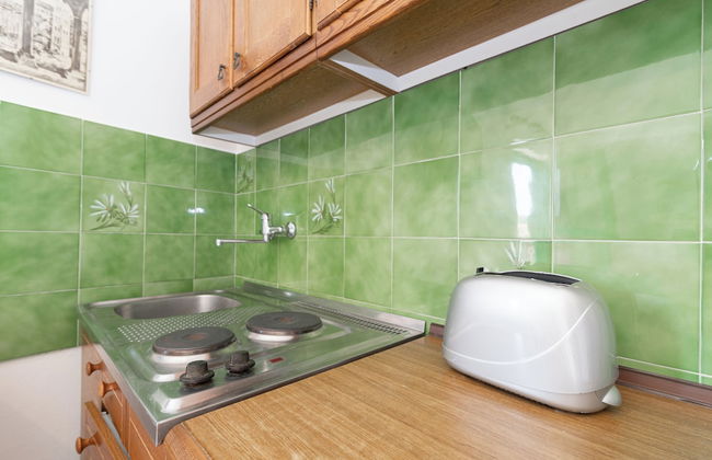 Charming 1-bedroom Apartment Sonia, Sleeps 4 - Photo 8