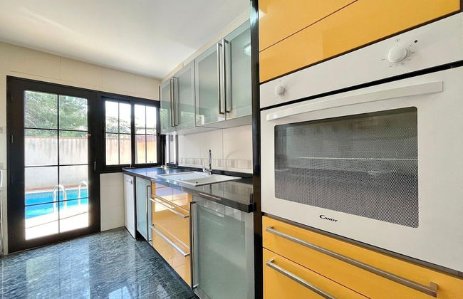 Villa in Velilla With Pool Near Beach - Foto 19