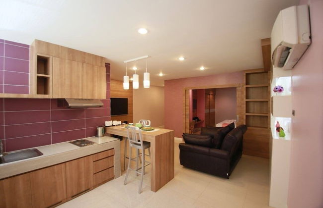 Pintree Service Apartment Pattaya - Photo 38