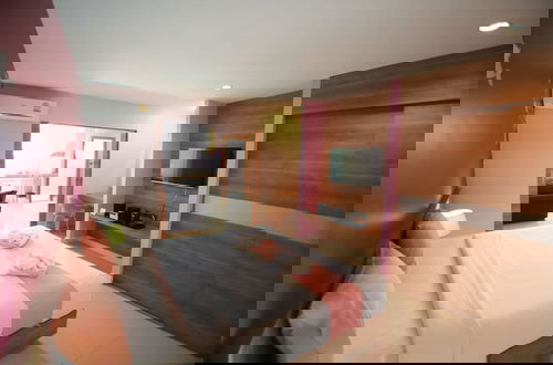 Photo 12 - Pintree Service Apartment Pattaya