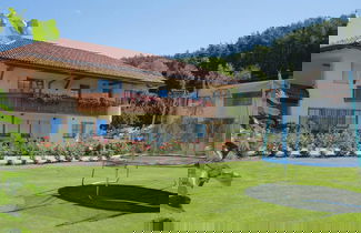 Foto 1 - Apartment in Naz-sciaves With Garden