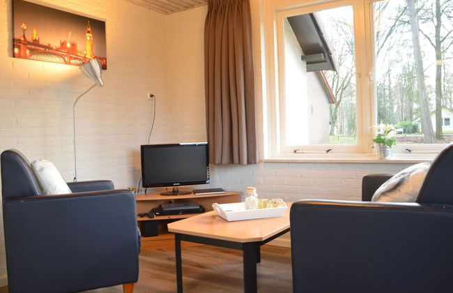 Completely Detached Bungalow in a Nature-filled Park by a Large fen - Foto 22