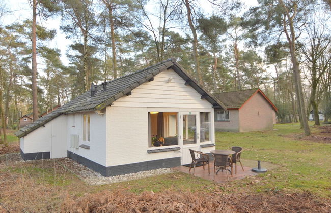 Completely Detached Bungalow in a Nature-filled Park by a Large fen - Foto 75