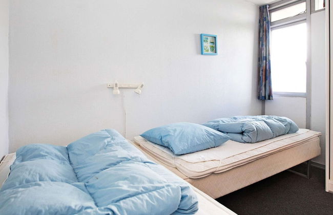 8 Person Holiday Home on a Holiday Park in Ringkobing - Foto 28