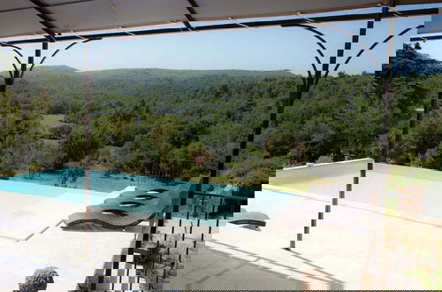 Foto 36 - Luxury Villa in Provence With a Private Pool