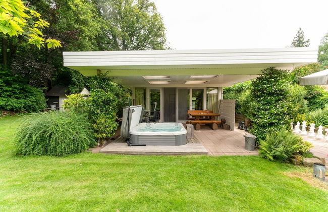 Picturesque Holiday Home in Oldenzaal With Jacuzzi - Foto 69