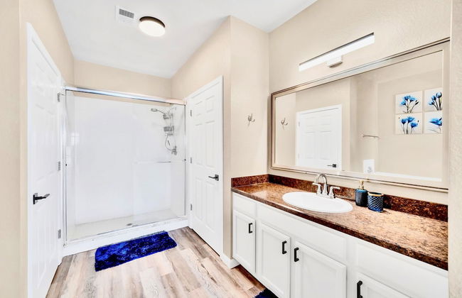 Upstay - Condo Near Disney w Pool-spa-sauna-games - Foto 11