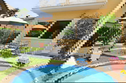 Foto 1 - Villa With Above Ground Pool in Camaiore