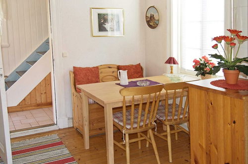 Photo 2 - 5 Person Holiday Home in Stromstad