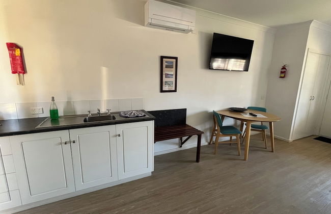 Clearwater Motel Apartments - Photo 17