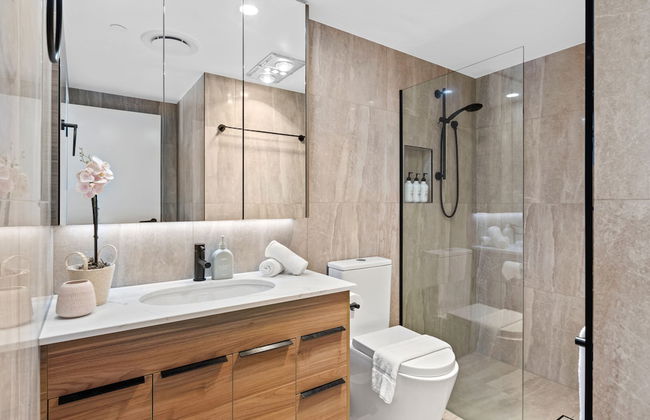 The Monterey Apartments by Urban Rest - Photo 26
