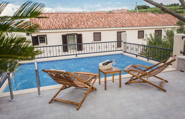 Villa Suzy Lux - Foto 13
