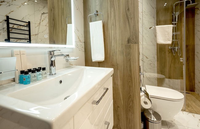 Hilltop North Avenue by Stellar Hotels - Photo 78