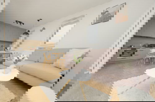 Foto 20 - Apartment With Desk in Gdansk by Renters