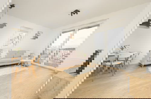 Foto 23 - Apartment With Desk in Gdansk by Renters