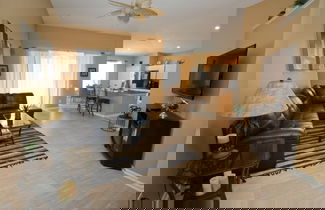 Foto 1 - Luxury Villa W/ Private Pool And Great Game Room 4 Bedroom Villa by RedAwning