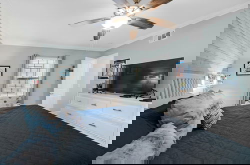 Photo 2 - Horizon South 74F