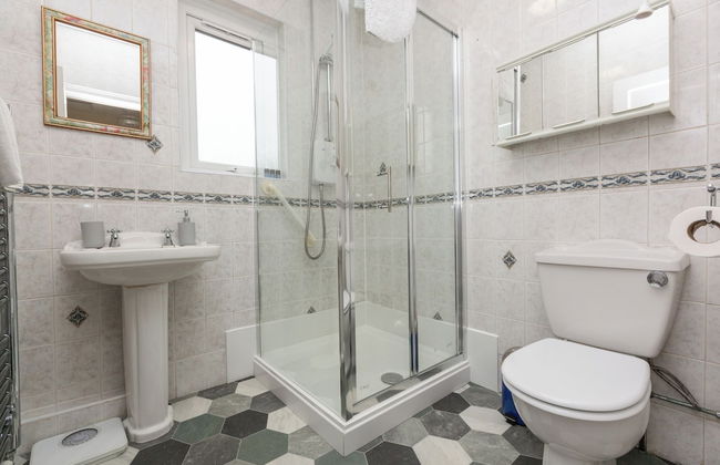 Superior three bedroom house with sea view - Photo 10