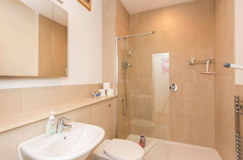 Photo 17 - Homely 1 Bedroom Apartment in the Heart of Vibrant Camden