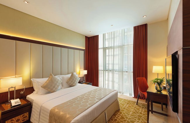 Royal Continental Suites - Foto 13
