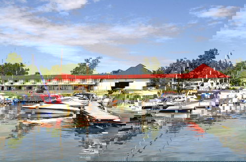 Foto 16 - Aparthotel by Lake Heidensee With Boat Rentals