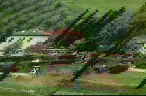 Foto 49 - Beautiful Farmhouse in San Gimignano With Pool