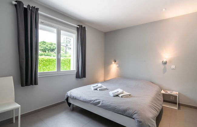 Luxurious Villa in Saint Genies de Fontedit With Heated Pool - Foto 10
