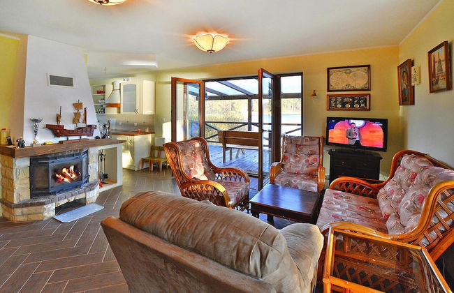 Holiday House by the Lake With a Fireplace - Foto 29