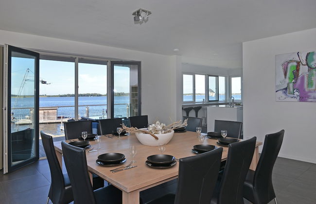 Waterfront Penthouse With Roof Terrace and Private Jetty - Foto 69