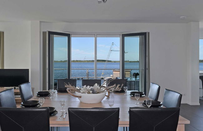 Waterfront Penthouse With Roof Terrace and Private Jetty - Foto 64