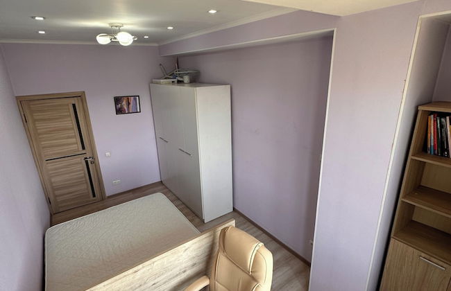 Room for Rent in City Center in Bishkek - Foto 8
