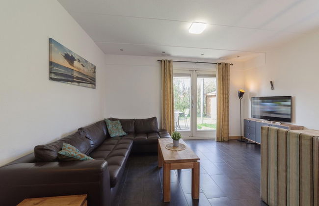 Nice Holiday Home Near Beach - Foto 9