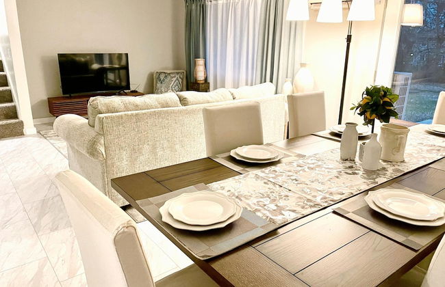 Modern Home Just Mins to Notre Dame 52723 - Photo 5