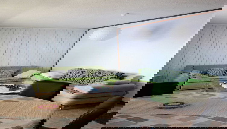 Foto 1 - Scenic Mountain View Apartment