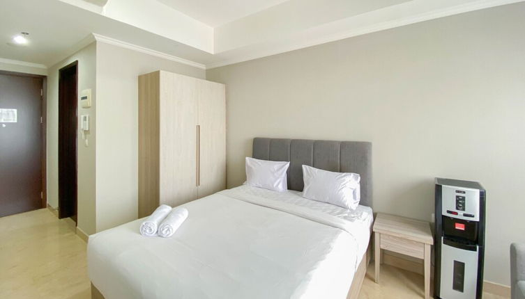 Photo 1 - Nice And Elegant Designed Studio At Menteng Park Apartment