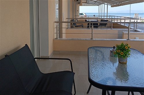 Photo 33 - Navarino Luxe Suites with Sea View
