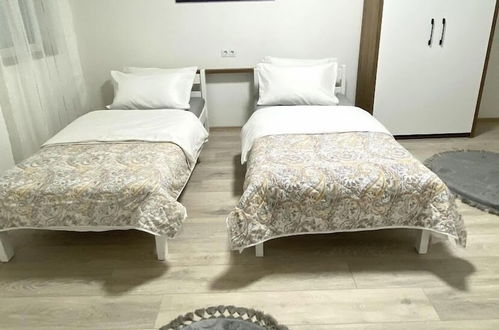 Photo 2 - Nessi Apartment