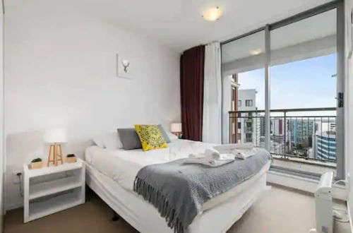 Photo 2 - Wonderful Apartment In Quiet Cbd Neighbourhood