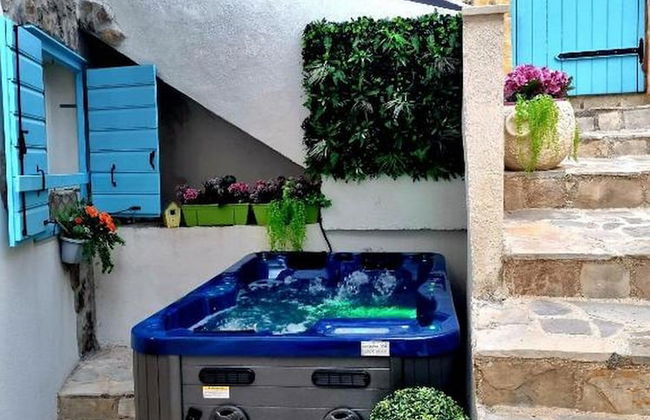 Apartments Villa Santa Maria Hvar With Jacuzzi - Photo 36