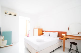 Photo 1 - Homey Studio Apartment At Dian Regency